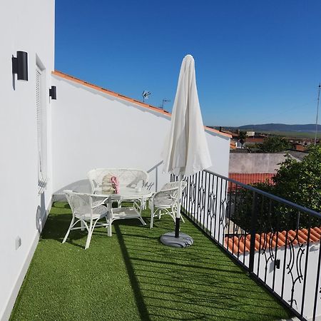 Hotel Boutique Iulia 5 Estrellas Medina de las Torres 외부 사진