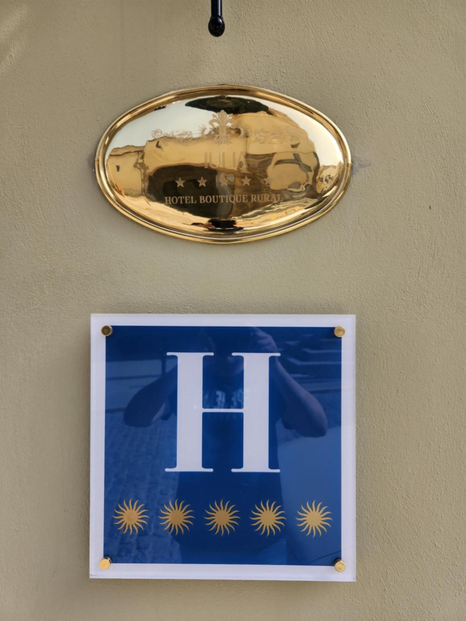 Hotel Boutique Iulia 5 Estrellas Medina de las Torres 외부 사진